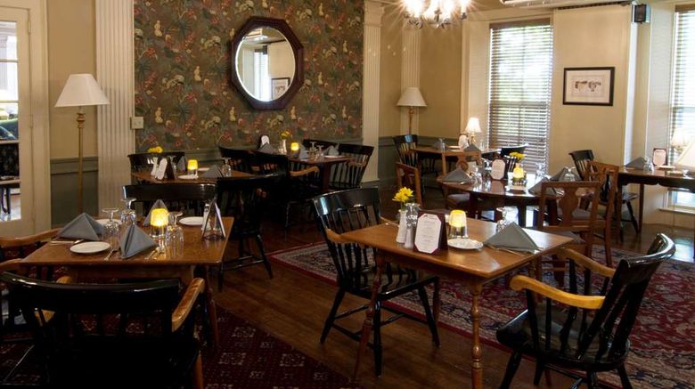 <b>The Middlebury Inn Restaurant</b>. Images powered by <a href="https://iceportal.shijigroup.com/" title="IcePortal" target="_blank">IcePortal</a>.