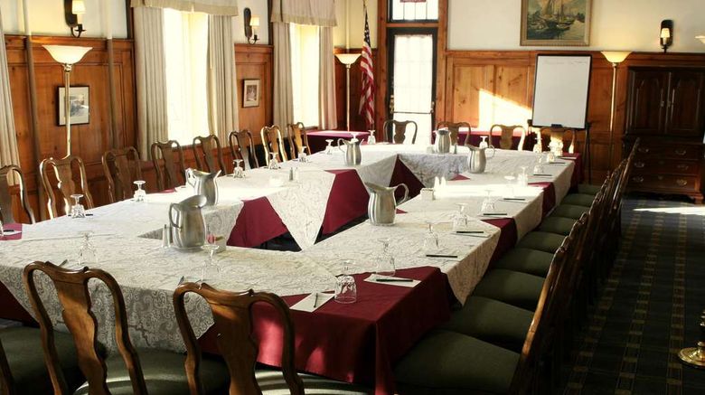 <b>The Middlebury Inn Meeting</b>. Images powered by <a href="https://iceportal.shijigroup.com/" title="IcePortal" target="_blank">IcePortal</a>.