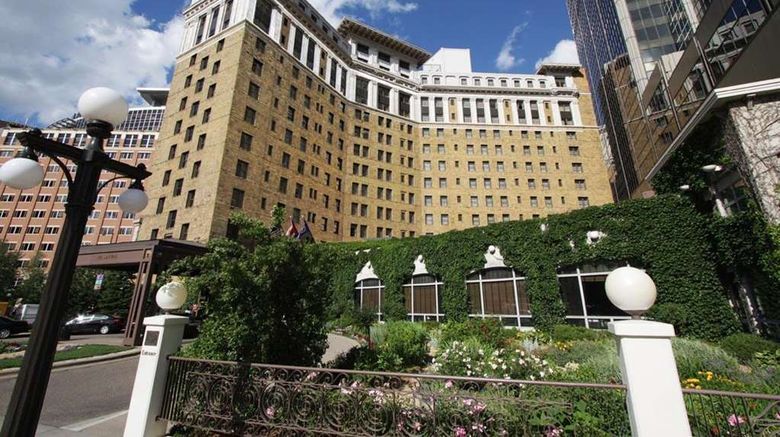 <b>The Saint Paul Hotel Exterior</b>. Images powered by <a href="https://iceportal.shijigroup.com/" title="IcePortal" target="_blank">IcePortal</a>.