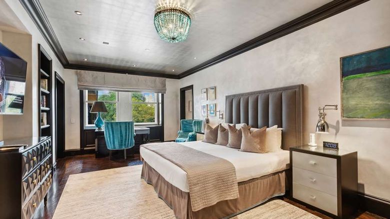 <b>The Sherry-Netherland Suite</b>. Images powered by <a href="https://iceportal.shijigroup.com/" title="IcePortal" target="_blank">IcePortal</a>.