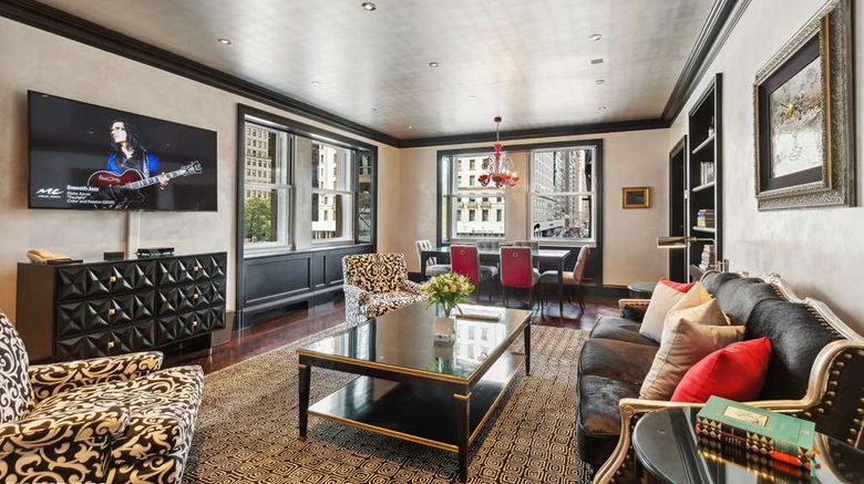 <b>The Sherry-Netherland Suite</b>. Images powered by <a href="https://iceportal.shijigroup.com/" title="IcePortal" target="_blank">IcePortal</a>.
