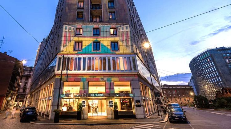 The Square Milano Duomo Exterior