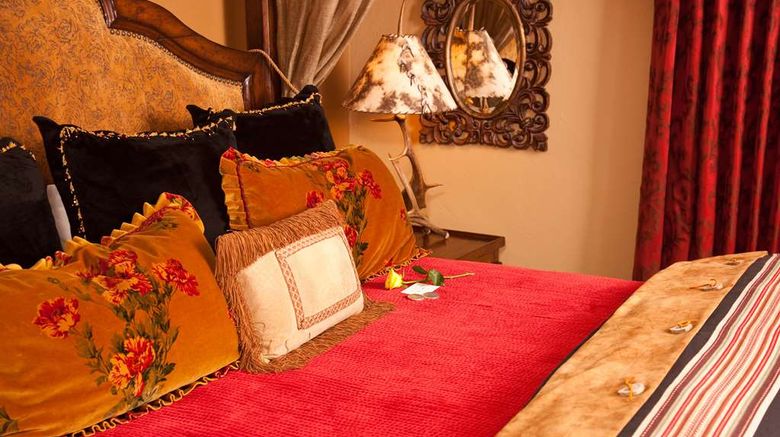 <b>The Wort Hotel Room</b>. Images powered by <a href="https://iceportal.shijigroup.com/" title="IcePortal" target="_blank">IcePortal</a>.