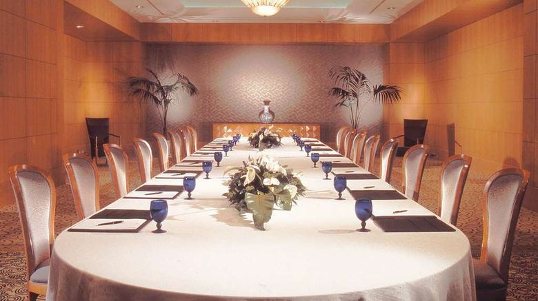 <b>The Yokohama Bay Hotel Tokyu Restaurant</b>. Images powered by <a href="https://iceportal.shijigroup.com/" title="IcePortal" target="_blank">IcePortal</a>.