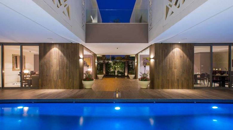 <b>Vivienda Residence Pool</b>. Images powered by <a href="https://iceportal.shijigroup.com/" title="IcePortal" target="_blank">IcePortal</a>.