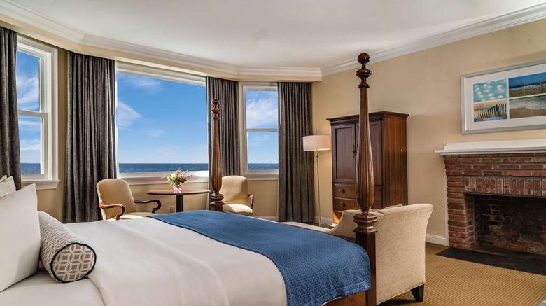 <b>The Water's Edge Resort & Spa Room</b>. Images powered by <a href="https://iceportal.shijigroup.com/" title="IcePortal" target="_blank">IcePortal</a>.