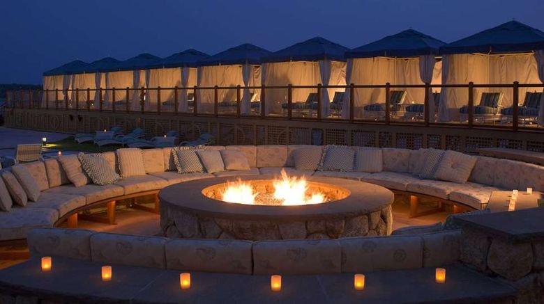 <b>Wequassett Resort and Golf Club Beach</b>. Images powered by <a href="https://iceportal.shijigroup.com/" title="IcePortal" target="_blank">IcePortal</a>.