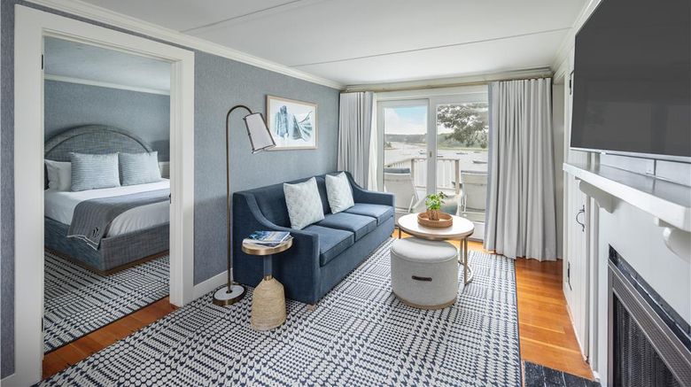 <b>Wequassett Resort and Golf Club Suite</b>. Images powered by <a href="https://iceportal.shijigroup.com/" title="IcePortal" target="_blank">IcePortal</a>.
