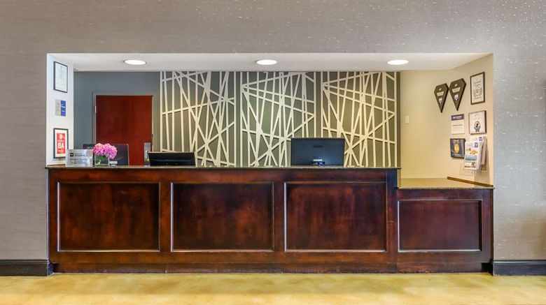 <b>Best Western Plus Waynesboro Inn & Stes Lobby</b>. Images powered by <a href="https://iceportal.shijigroup.com/" title="IcePortal" target="_blank">IcePortal</a>.