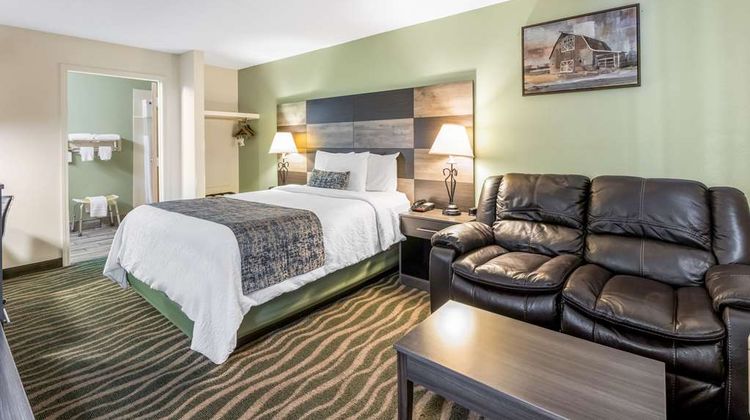 Rodeway Inn Cadiz Room