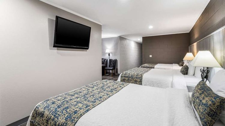 Rodeway Inn Cadiz Room