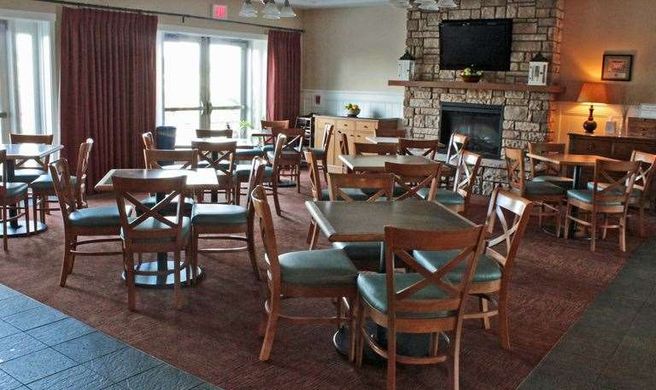 Rivertide Suites Hotel Lobby