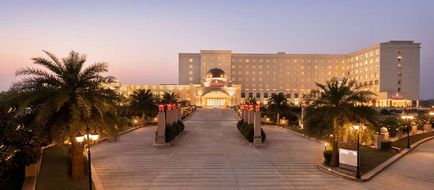 Ramada Plaza by Wyndham Lucknow Exterior
