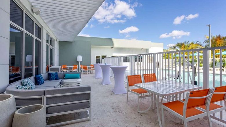 <b>Wyndham Garden Miami Int'l Airport Pool</b>. Images powered by <a href="https://iceportal.shijigroup.com/" title="IcePortal" target="_blank">IcePortal</a>.
