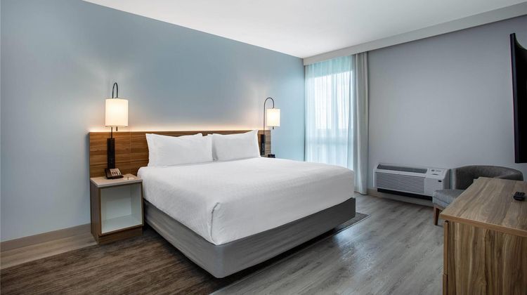Wyndham Garden Miami Int'l Airport Suite