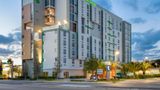 Wyndham Garden Miami Int'l Airport Exterior