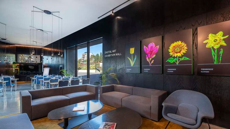 <b>Golden Tulip Design Tbilisi Meeting</b>. Images powered by <a href="https://iceportal.shijigroup.com/" title="IcePortal" target="_blank">IcePortal</a>.