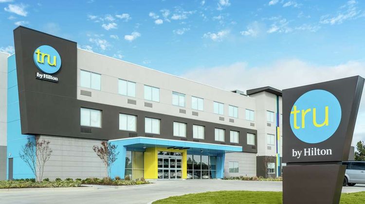 Tru by Hilton Greenville Exterior