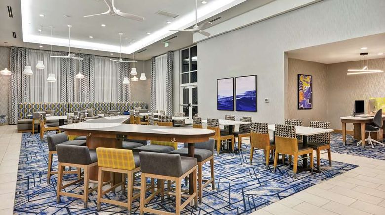 <b>Homewood Suites by Hilton Lynchburg Lobby</b>. Images powered by <a href="https://iceportal.shijigroup.com/" title="IcePortal" target="_blank">IcePortal</a>.