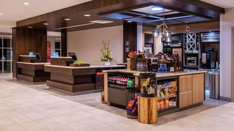 Hilton Garden Inn Kansas City Airport Lobby