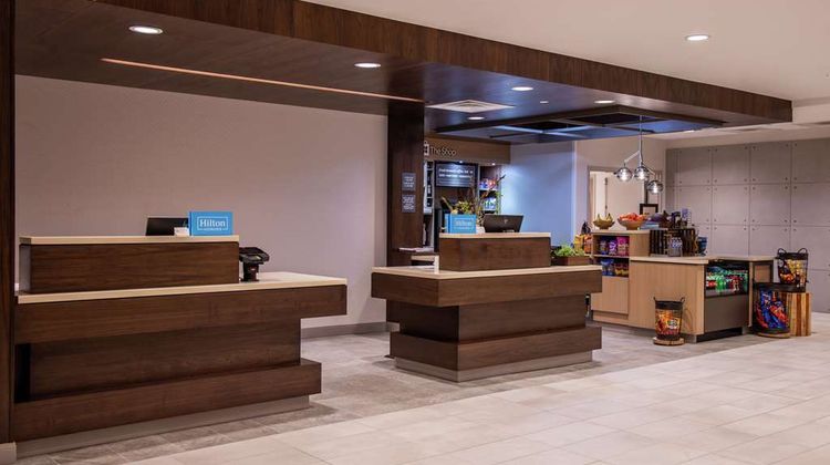 Hilton Garden Inn Kansas City Airport Lobby