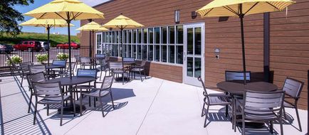 Hilton Garden Inn Kansas City Airport Exterior