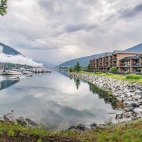 Prestige Lakeside Resort