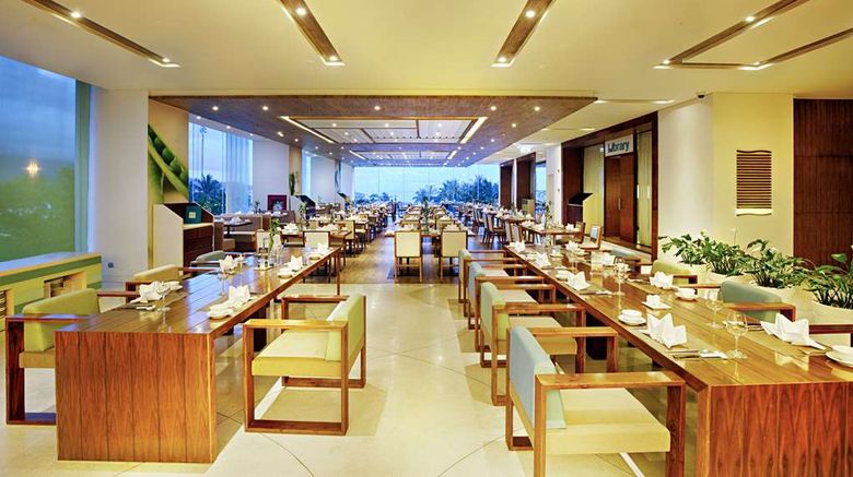 <b>A La Carte Da Nang Beach Restaurant</b>. Images powered by <a href="https://iceportal.shijigroup.com/" title="IcePortal" target="_blank">IcePortal</a>.