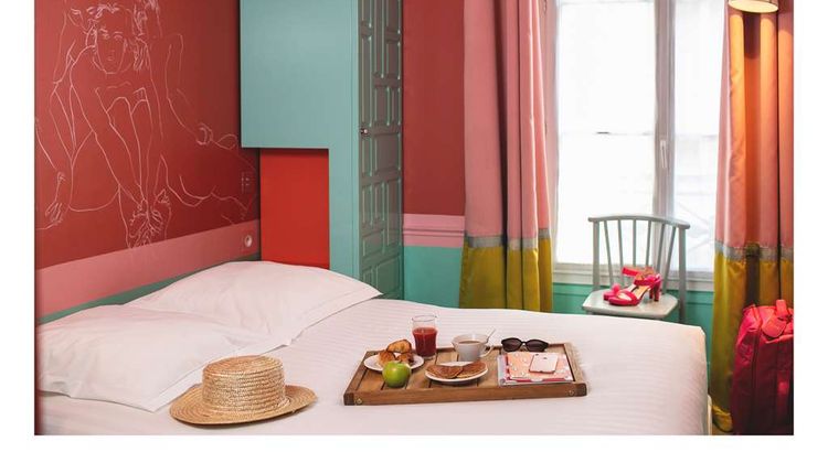 Crayon Hotel Paris Room