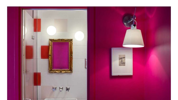 Crayon Hotel Paris Room