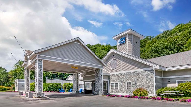 <b>Best Western Springfield Hotel Exterior</b>. Images powered by <a href="https://iceportal.shijigroup.com/" title="IcePortal" target="_blank">IcePortal</a>.