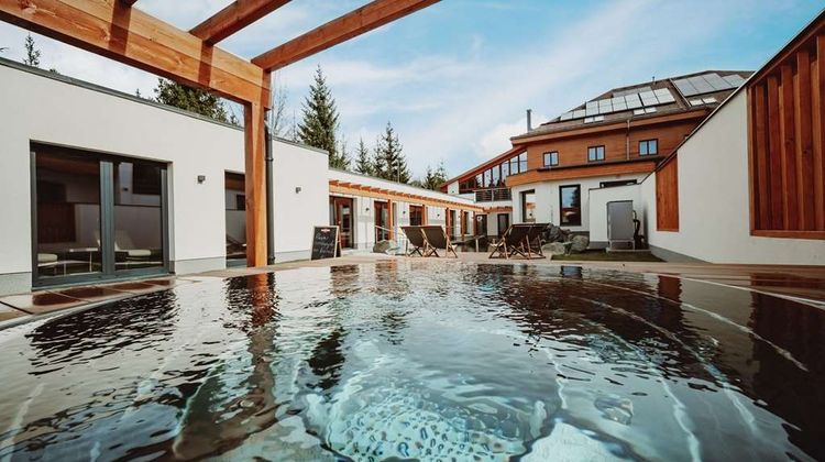 Hotel Horal Exterior