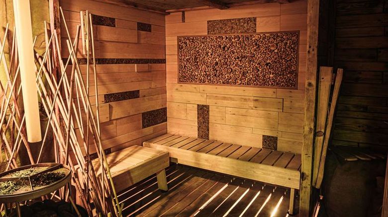 <b>Hotel Horal Spa</b>. Images powered by <a href="https://iceportal.shijigroup.com/" title="IcePortal" target="_blank">IcePortal</a>.