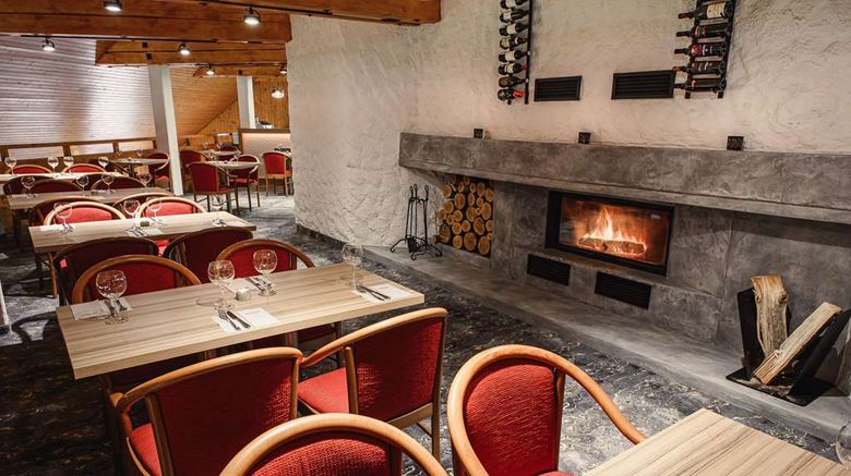 <b>Hotel Horal Restaurant</b>. Images powered by <a href="https://iceportal.shijigroup.com/" title="IcePortal" target="_blank">IcePortal</a>.