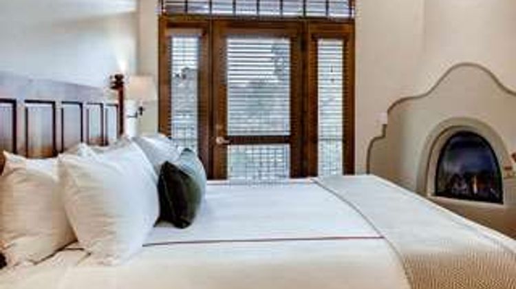Pinon Court by La Fonda Room