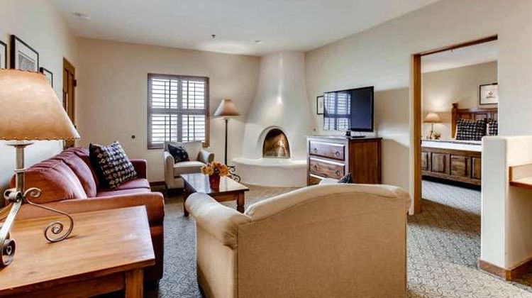 Pinon Court by La Fonda Room