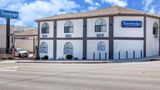 Travelodge by Wyndham Harbor City Exterior