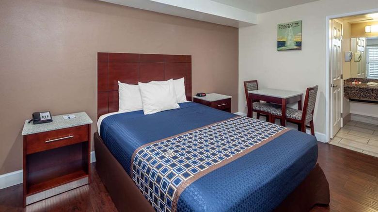 <b>Travelodge by Wyndham Harbor City Room</b>. Images powered by <a href="https://iceportal.shijigroup.com/" title="IcePortal" target="_blank">IcePortal</a>.