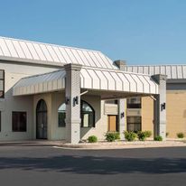 Days Inn and Suites by Wyndham