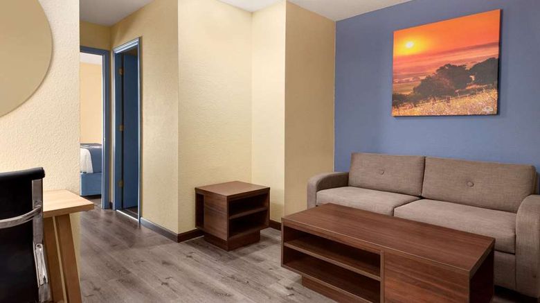 <b>Days Inn and Suites by Wyndham Suite</b>. Images powered by <a href="https://iceportal.shijigroup.com/" title="IcePortal" target="_blank">IcePortal</a>.