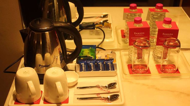 <b>Ramada by Wyndham Jaipur Jaisinghpura Room</b>. Images powered by <a href="https://iceportal.shijigroup.com/" title="IcePortal" target="_blank">IcePortal</a>.