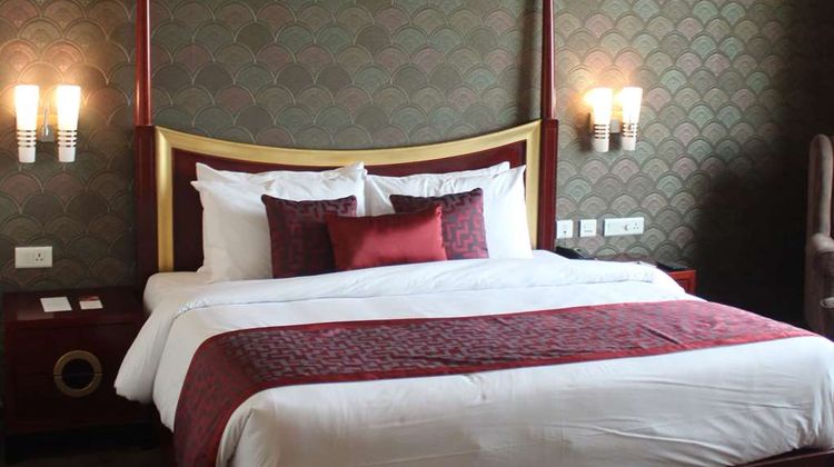 Ramada by Wyndham Jaipur Jaisinghpura Suite