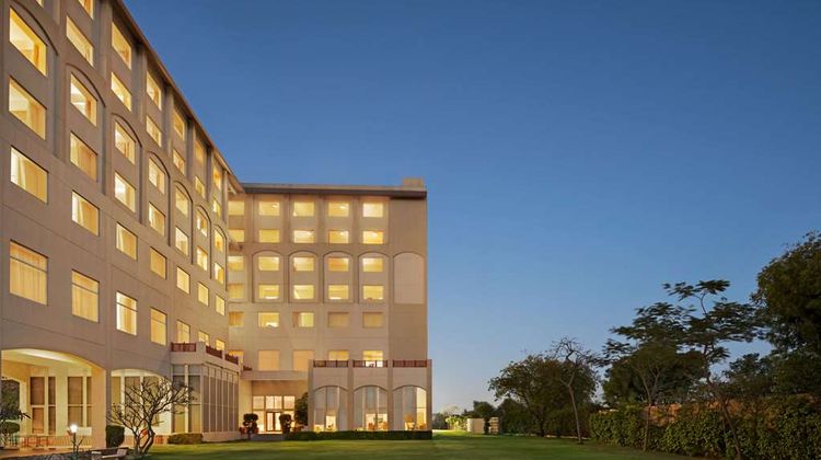 Ramada by Wyndham Jaipur Jaisinghpura Exterior