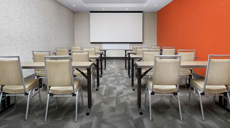 <b>Home2 Suites by Hilton Biltmore Village Meeting</b>. Images powered by <a href="https://iceportal.shijigroup.com/" title="IcePortal" target="_blank">IcePortal</a>.