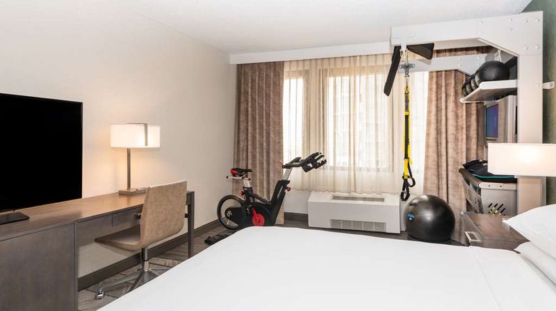 <b>DoubleTree by Hilton Newark Penn Station Room</b>. Images powered by <a href="https://iceportal.shijigroup.com/" title="IcePortal" target="_blank">IcePortal</a>.