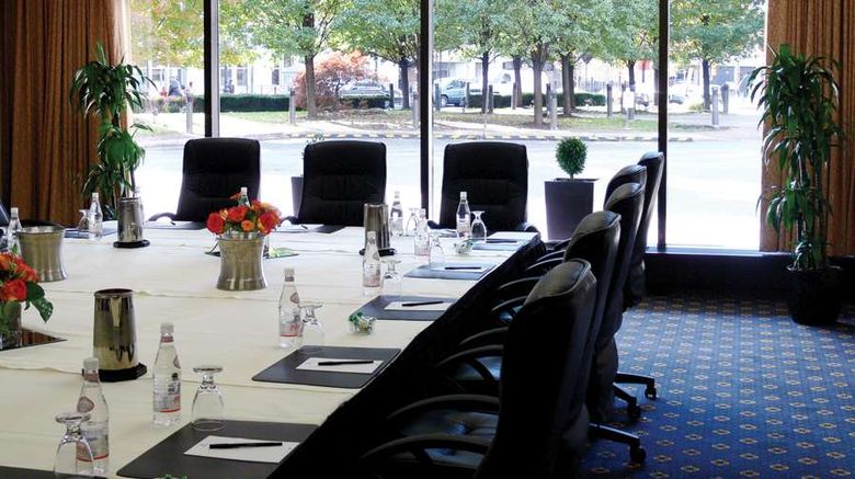<b>DoubleTree by Hilton Newark Penn Station Meeting</b>. Images powered by <a href="https://iceportal.shijigroup.com/" title="IcePortal" target="_blank">IcePortal</a>.