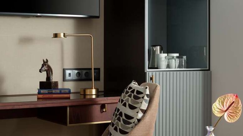 <b>Chekhoff Hotel Moscow Curio Collection Room</b>. Images powered by <a href="https://iceportal.shijigroup.com/" title="IcePortal" target="_blank">IcePortal</a>.