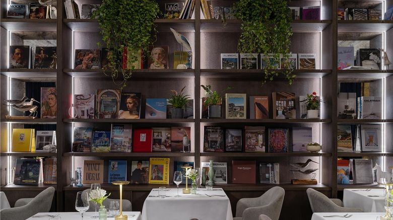 <b>Chekhoff Hotel Moscow Curio Collection Restaurant</b>. Images powered by <a href="https://iceportal.shijigroup.com/" title="IcePortal" target="_blank">IcePortal</a>.