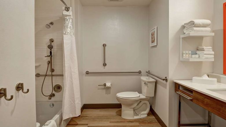 <b>Hampton Inn & Suites Tucson Tech Park Room</b>. Images powered by <a href="https://iceportal.shijigroup.com/" title="IcePortal" target="_blank">IcePortal</a>.