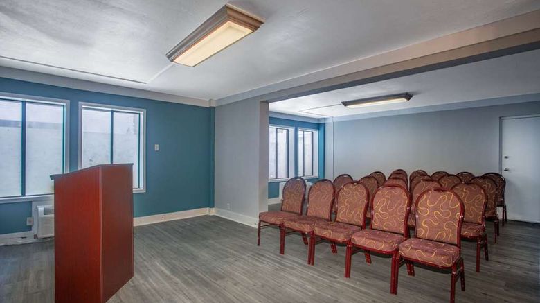 <b>Days Inn by Wyndham Mobile I-65 Meeting</b>. Images powered by <a href="https://iceportal.shijigroup.com/" title="IcePortal" target="_blank">IcePortal</a>.